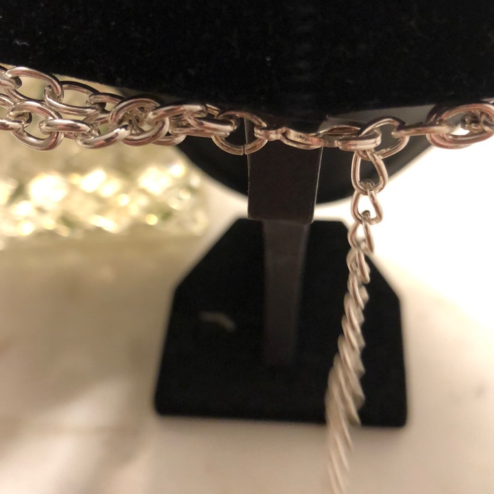 Kit Kat necklace - Picture 3 of 3